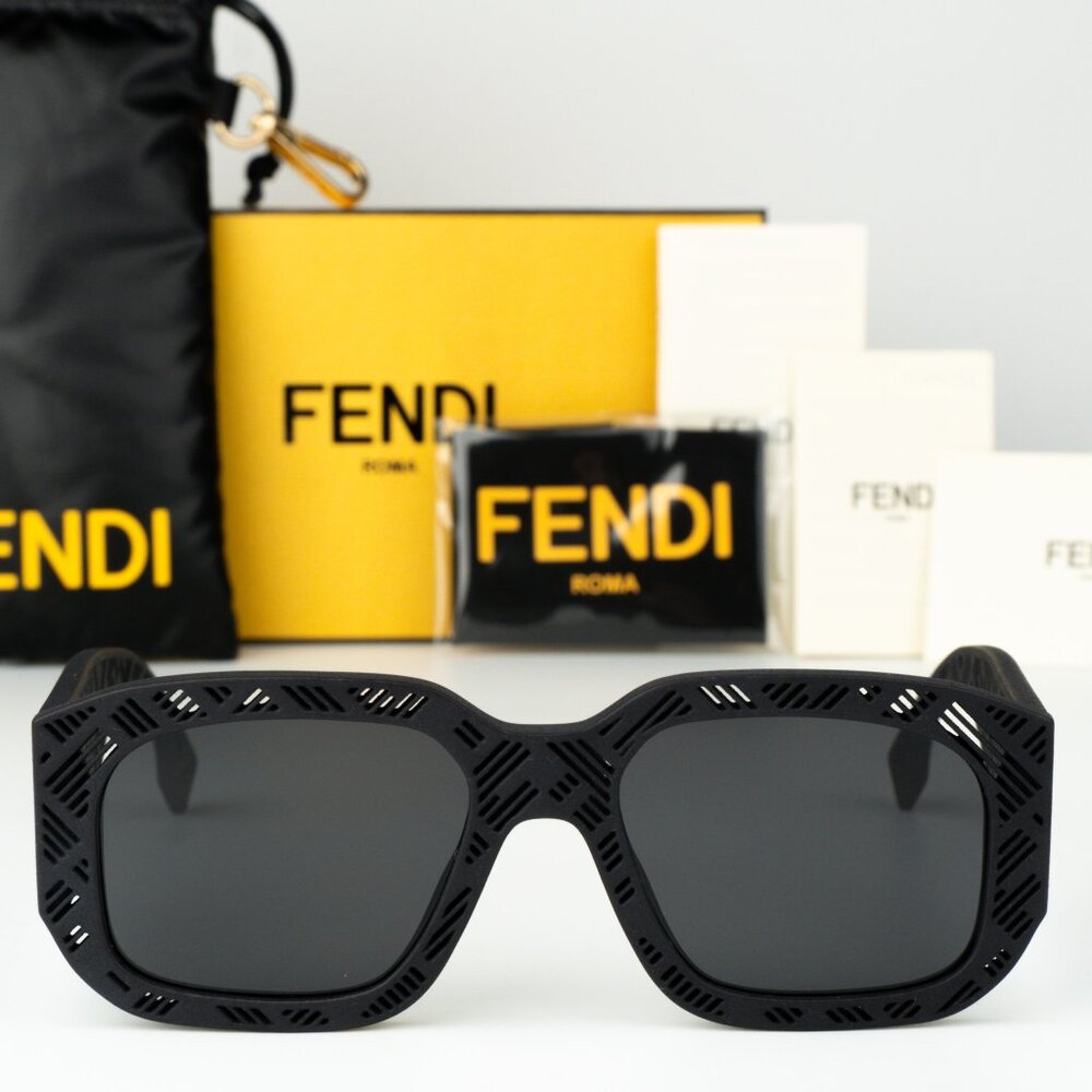 Fendi SHADOW Men Sunglasses Geometric Matte Black Grey FE40113I 02A BRAND NEW